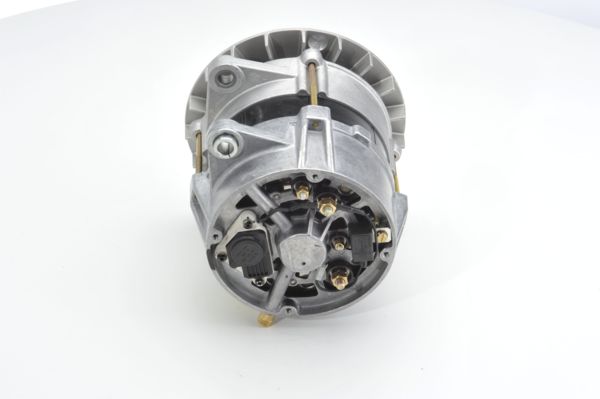 Bosch Alternator/Dynamo 0 120 689 538