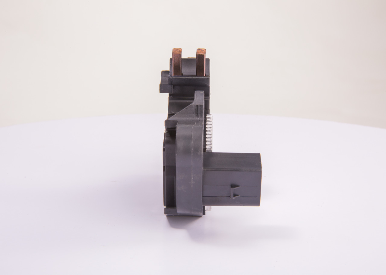 Bosch Spanningsregelaar 0 272 220 731