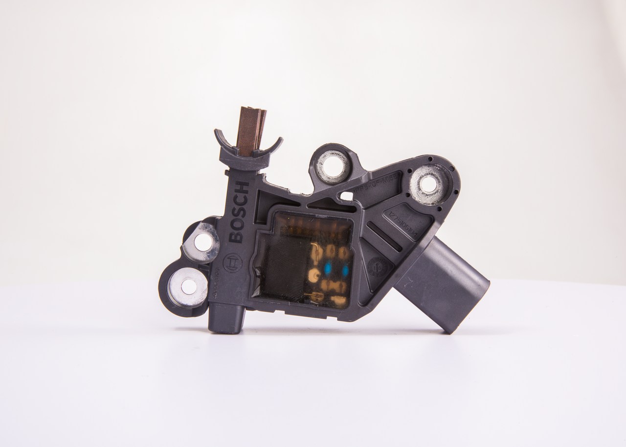 Bosch Spanningsregelaar 0 272 220 734