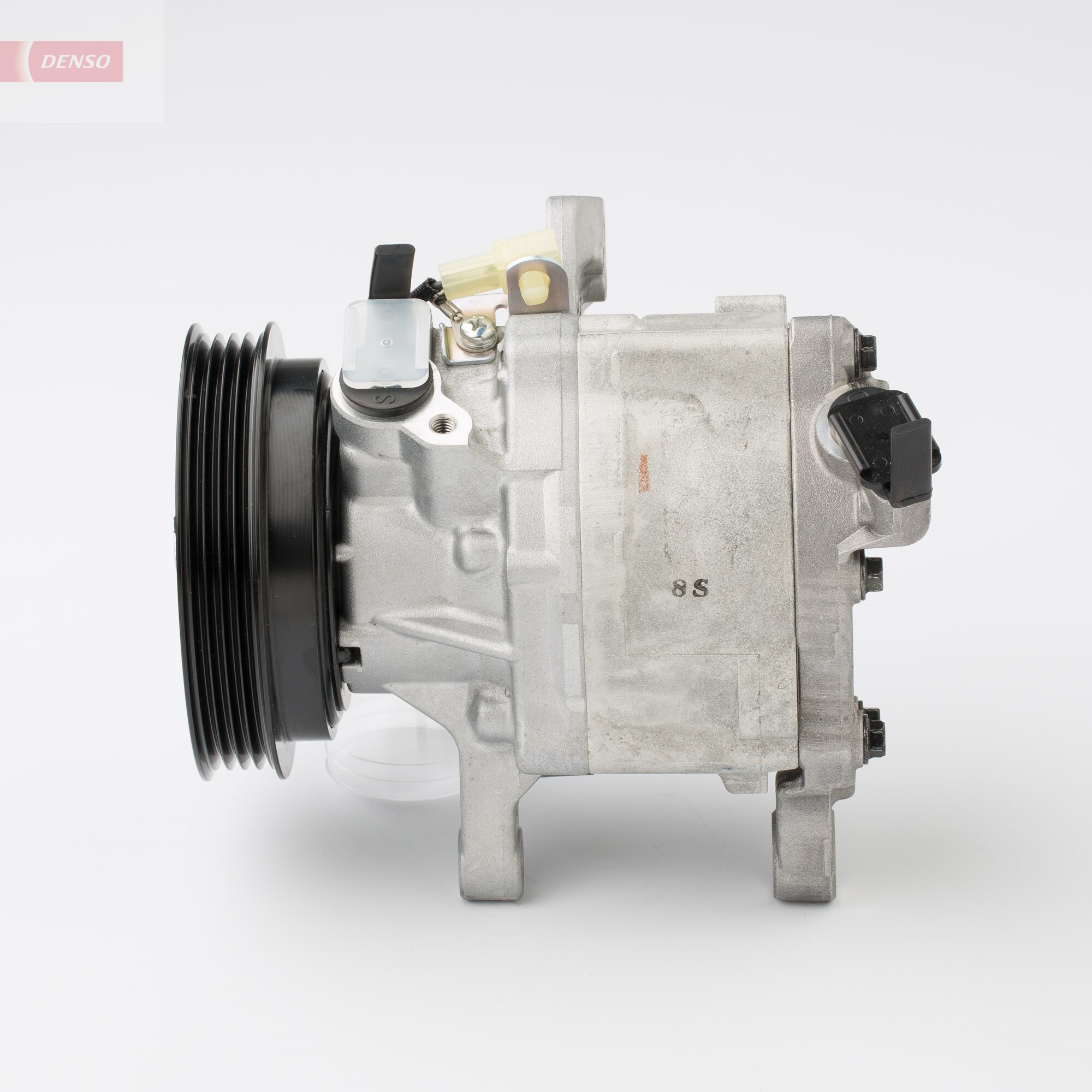 Denso Airco compressor DCP49002