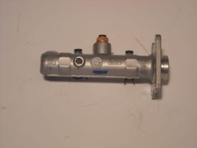 Aisin Hoofdremcilinder BMT-142