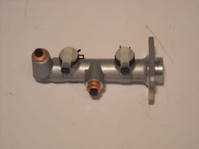Aisin Hoofdremcilinder BMT-142