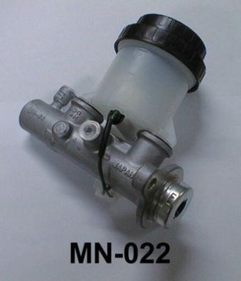 Hoofdremcilinder Aisin MN-022