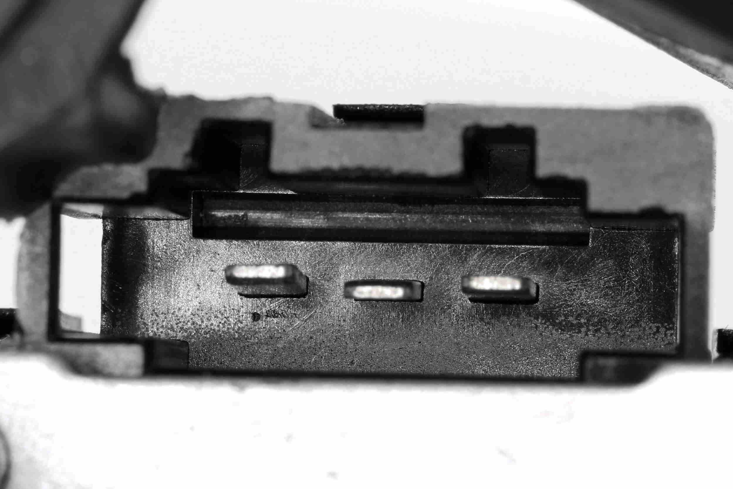 Vemo Ruitenwissermotor V30-07-0031