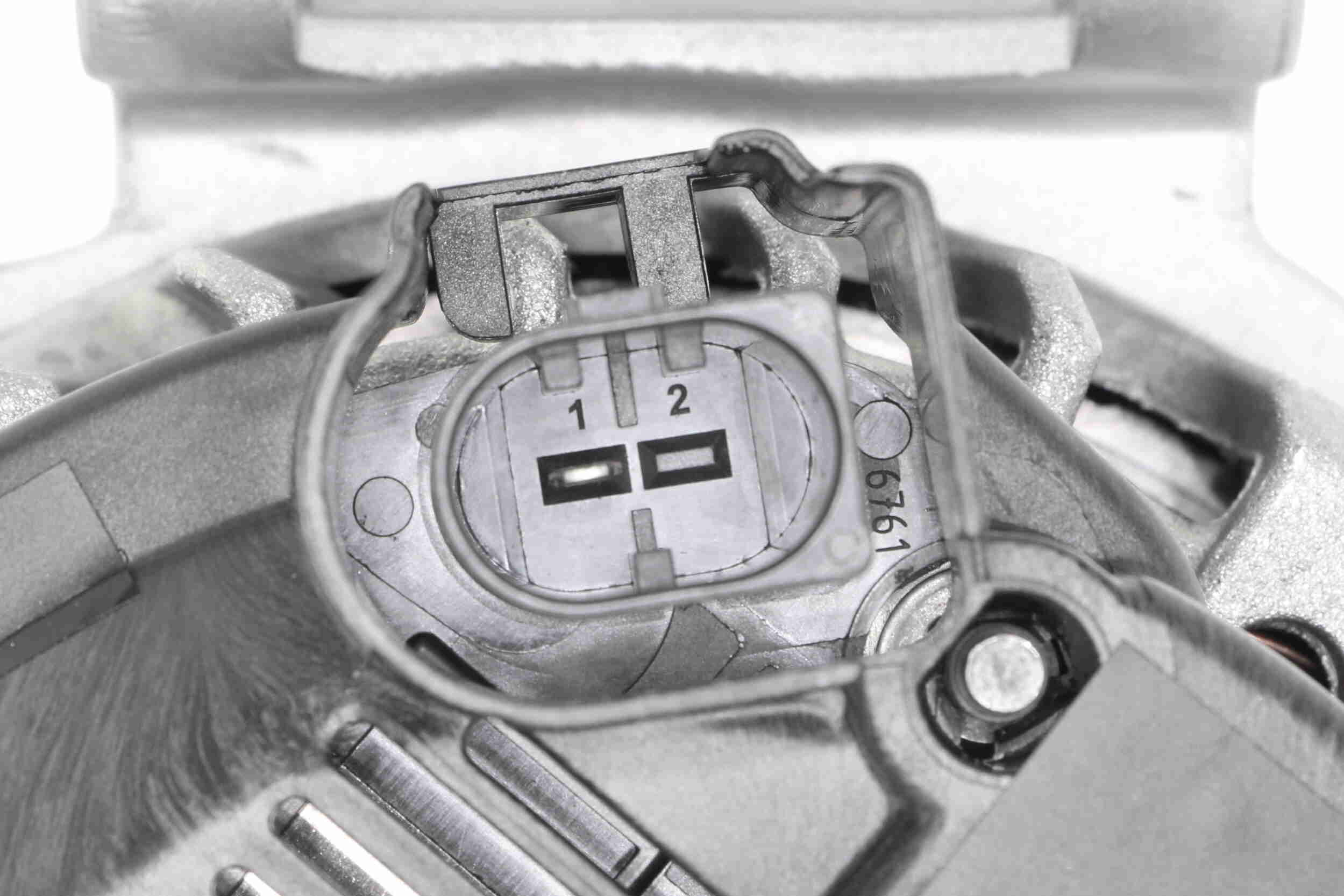 Vemo Alternator/Dynamo V30-13-50009