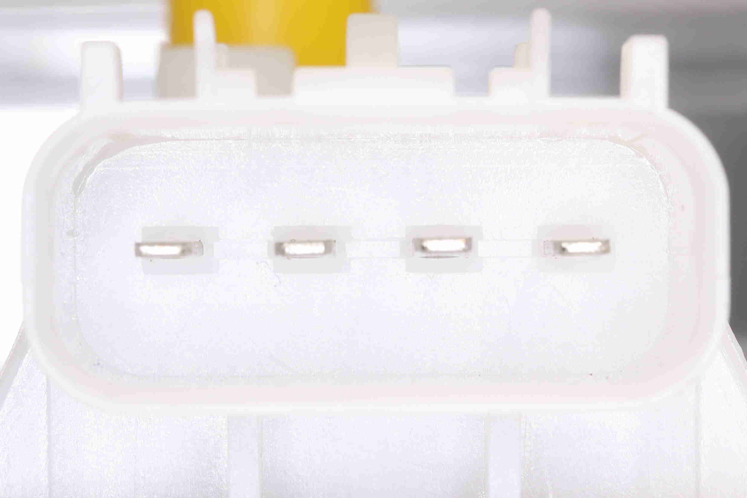 Vemo Brandstof toevoermodule V40-09-0038