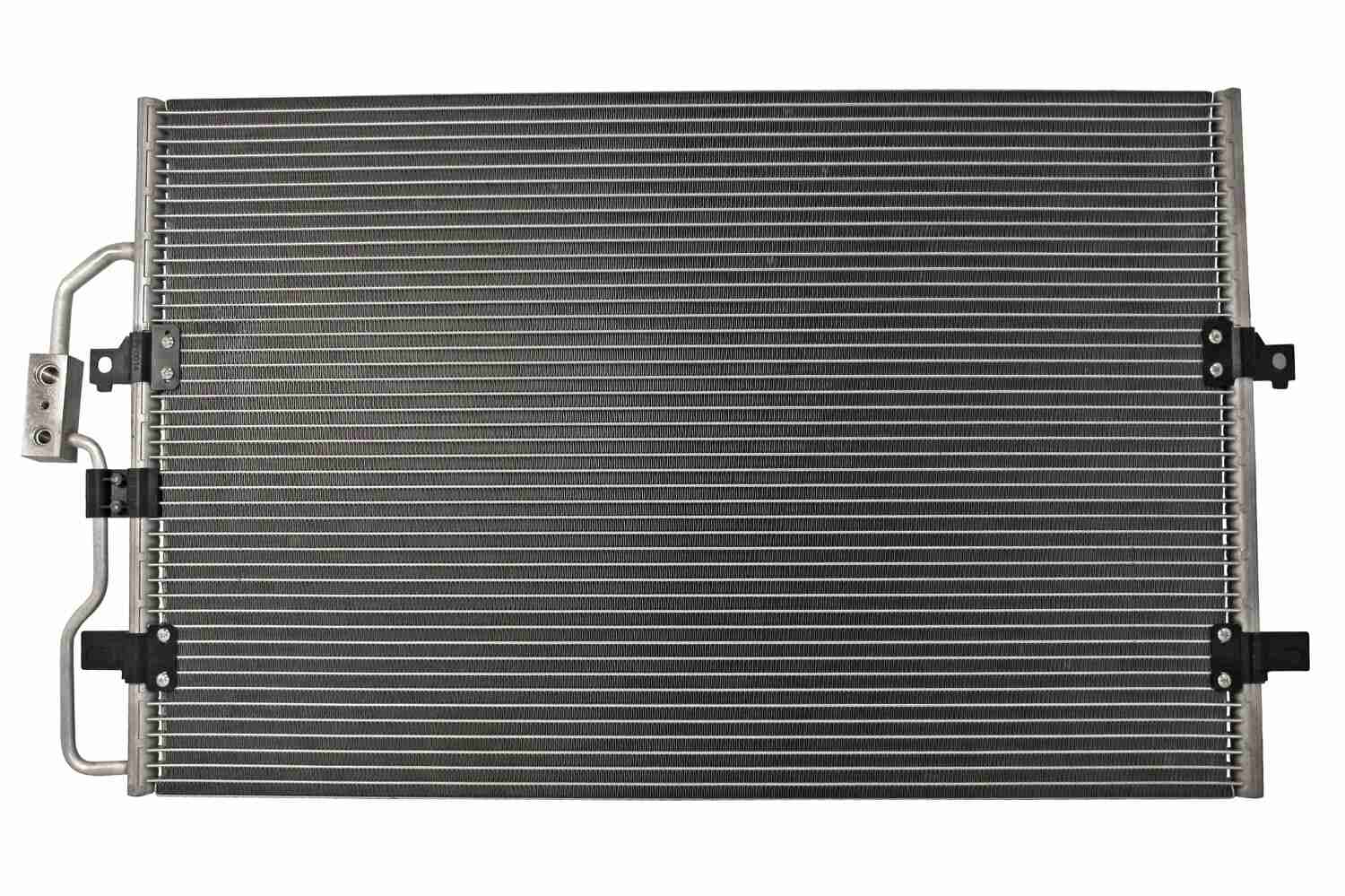 Vemo Airco condensor V42-62-0008