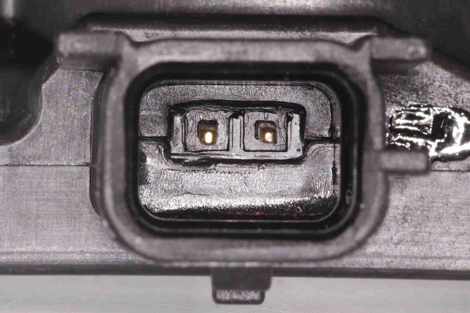 Vemo Schoepluchtklep, turbolader V46-77-0017