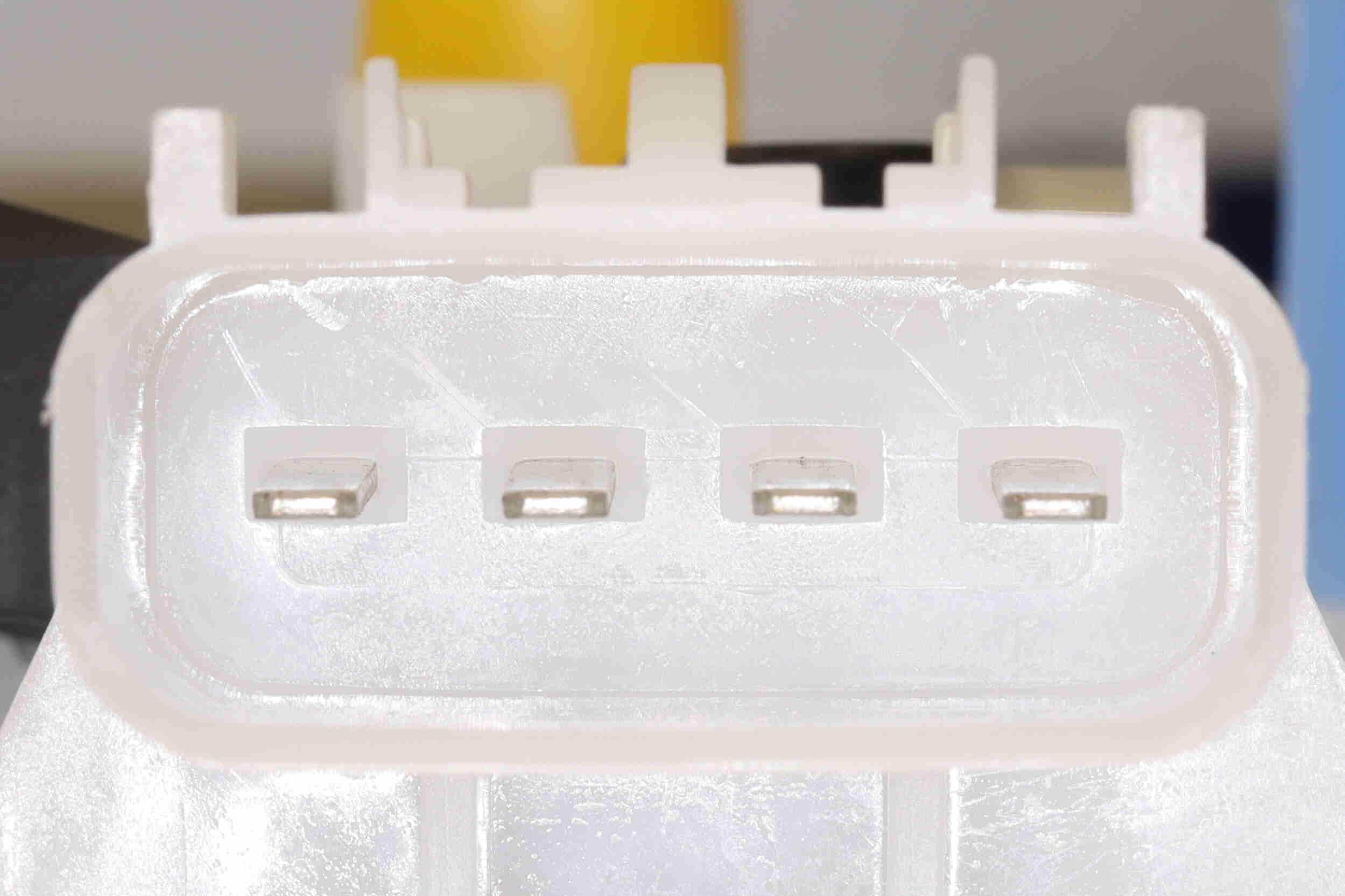 Vemo Brandstoftoevoereenheid V51-09-0036