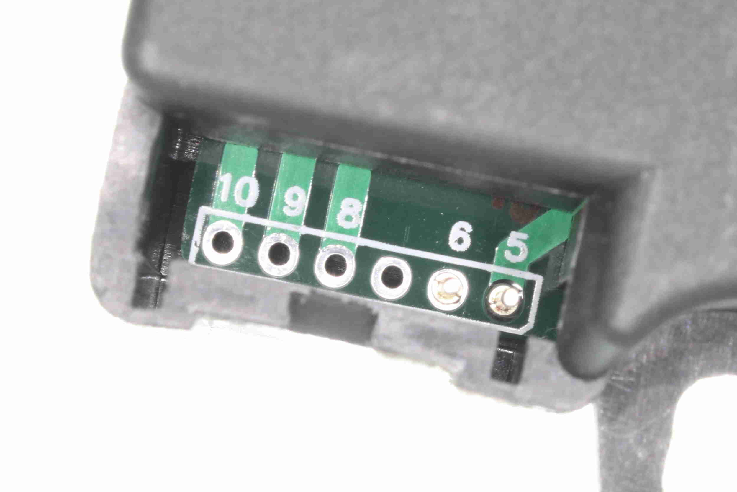 Vemo Luchtklep V51-77-0052