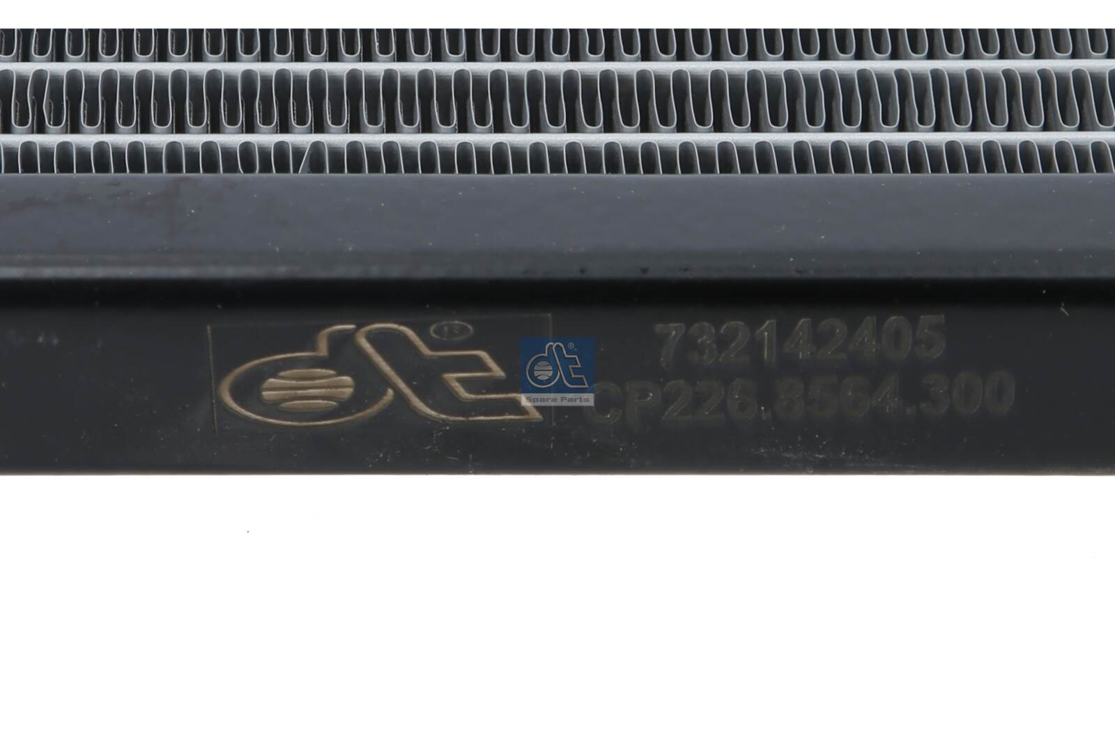 Dt Spare Parts Airco condensor 1.23300