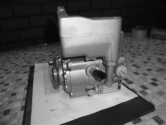 Servopomp URW 32-89536