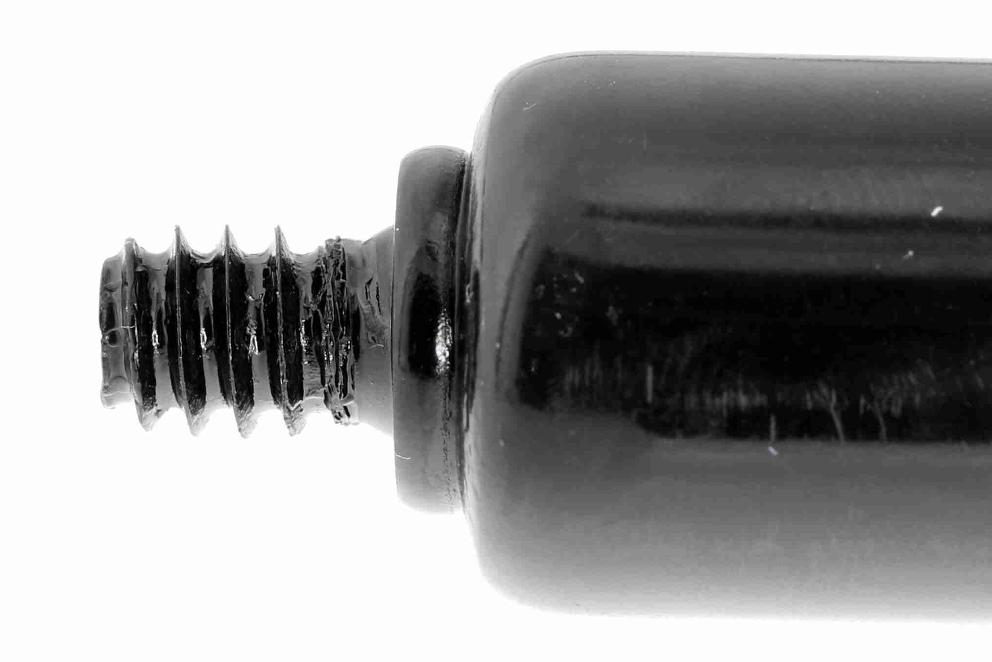 Vaico Gasveer, motorkap V30-2097