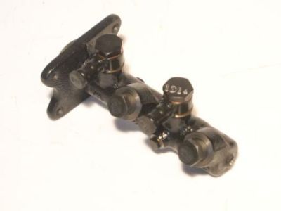 Aisin Hoofdremcilinder BMT-033