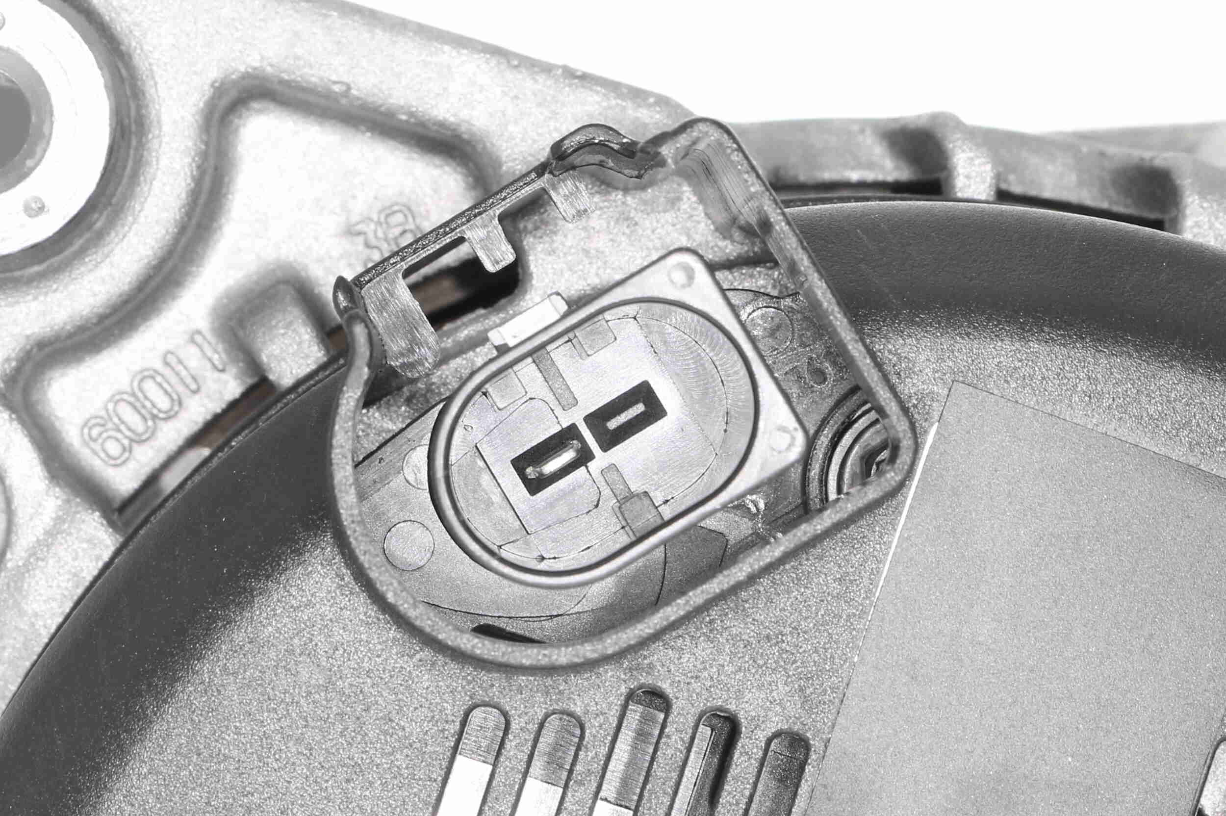 Vemo Alternator/Dynamo V10-13-50001