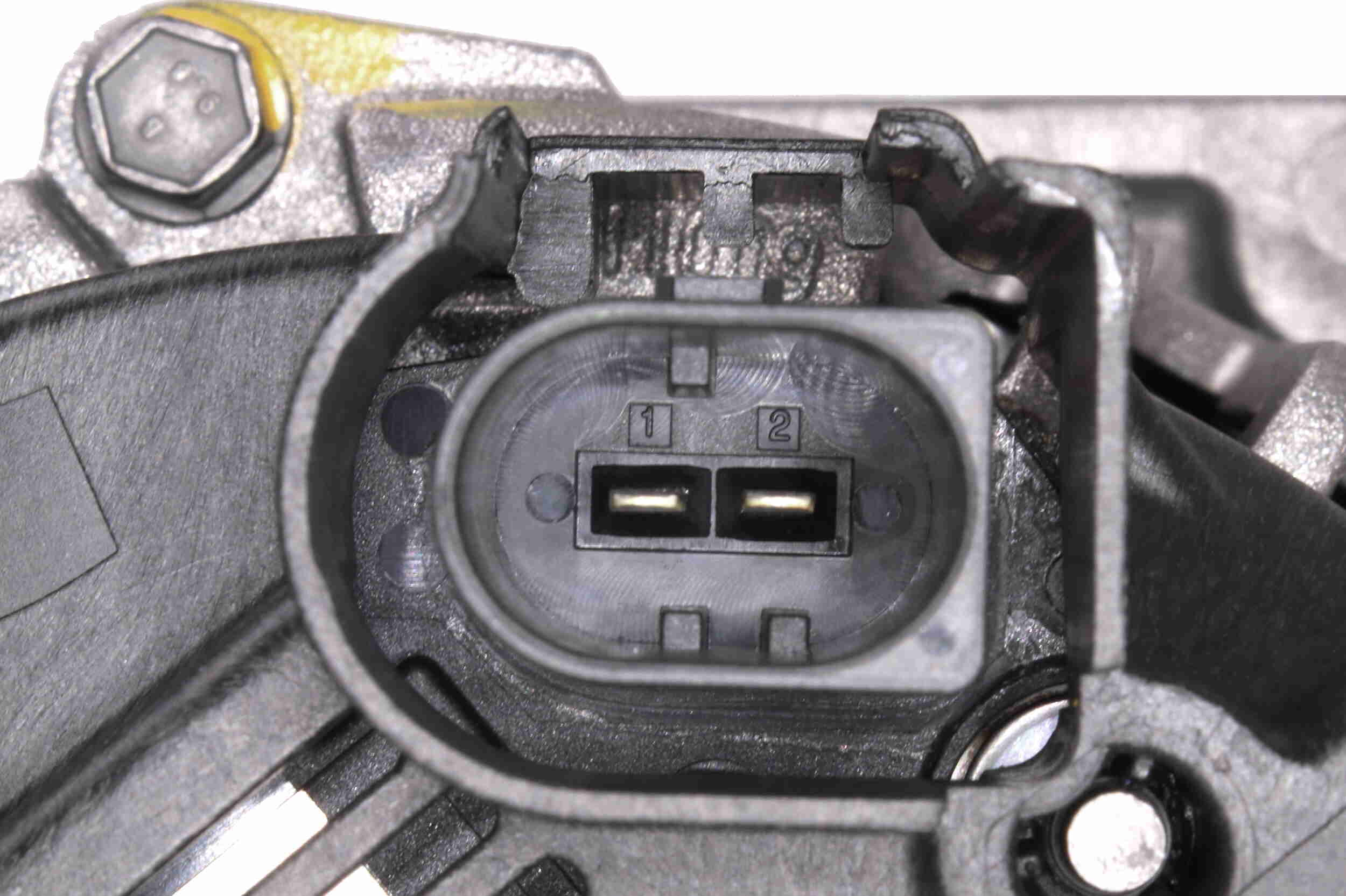 Vemo Alternator/Dynamo V20-13-50011