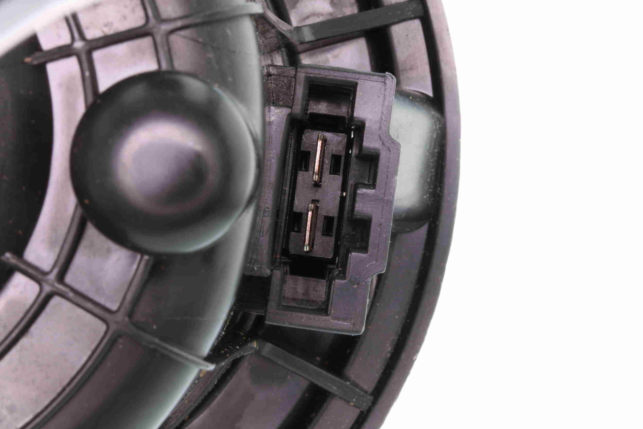 Vemo Ventilator aircocondensor V22-03-1825