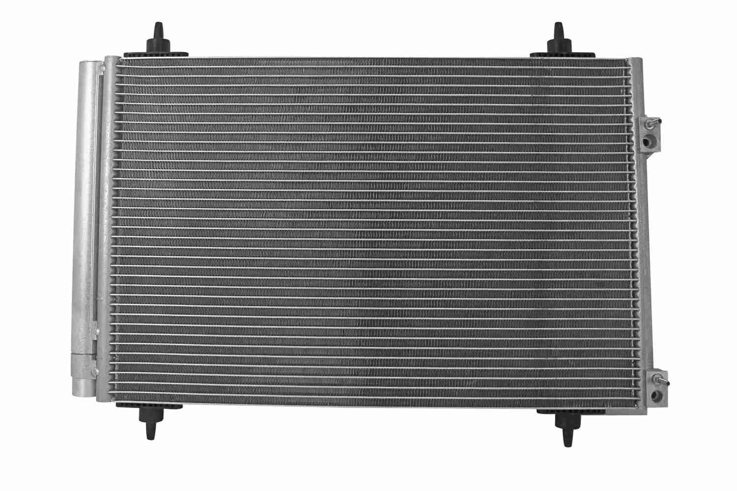 Airco condensor Vemo V22-62-0009