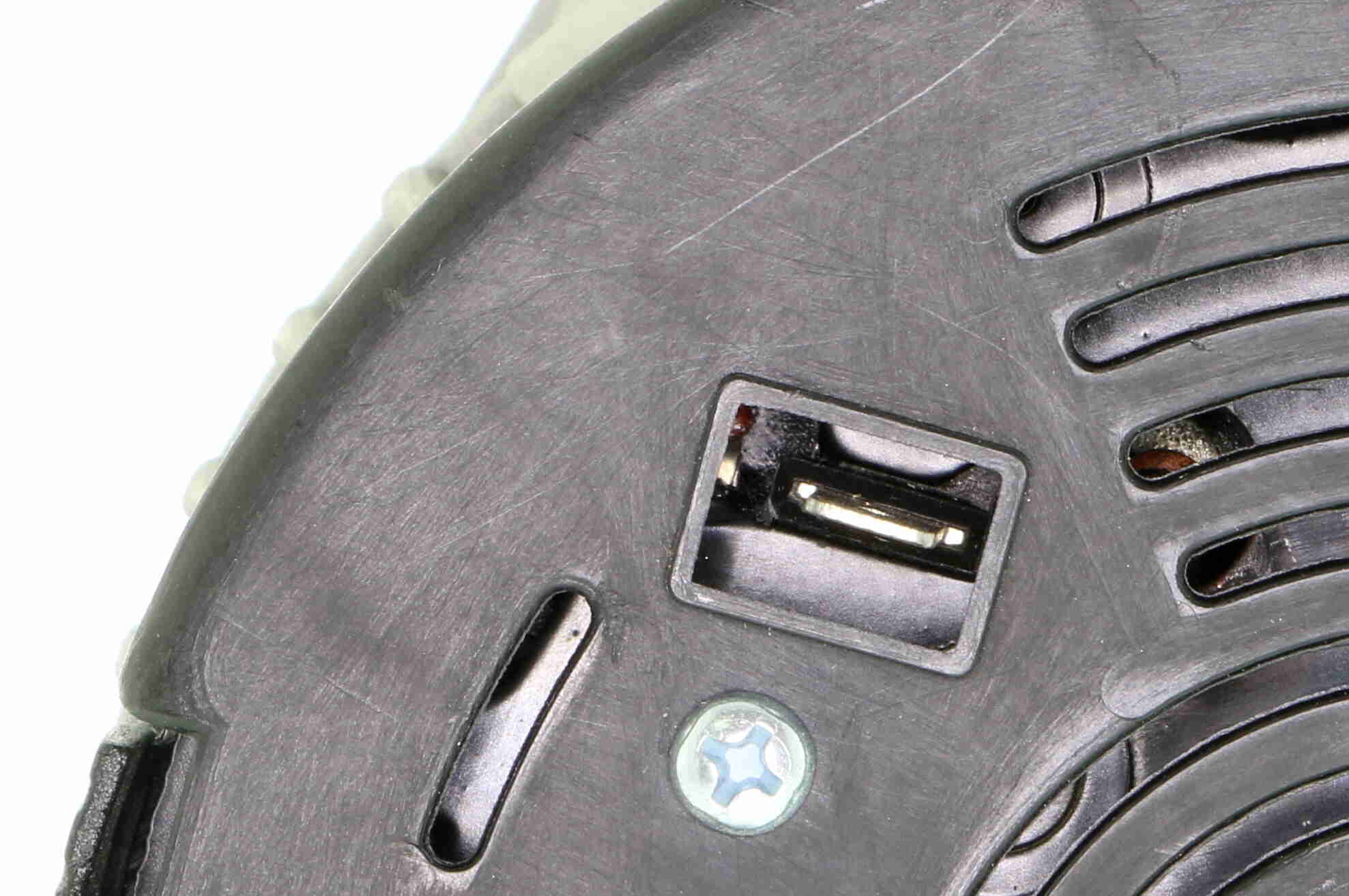 Vemo Alternator/Dynamo V30-13-37990