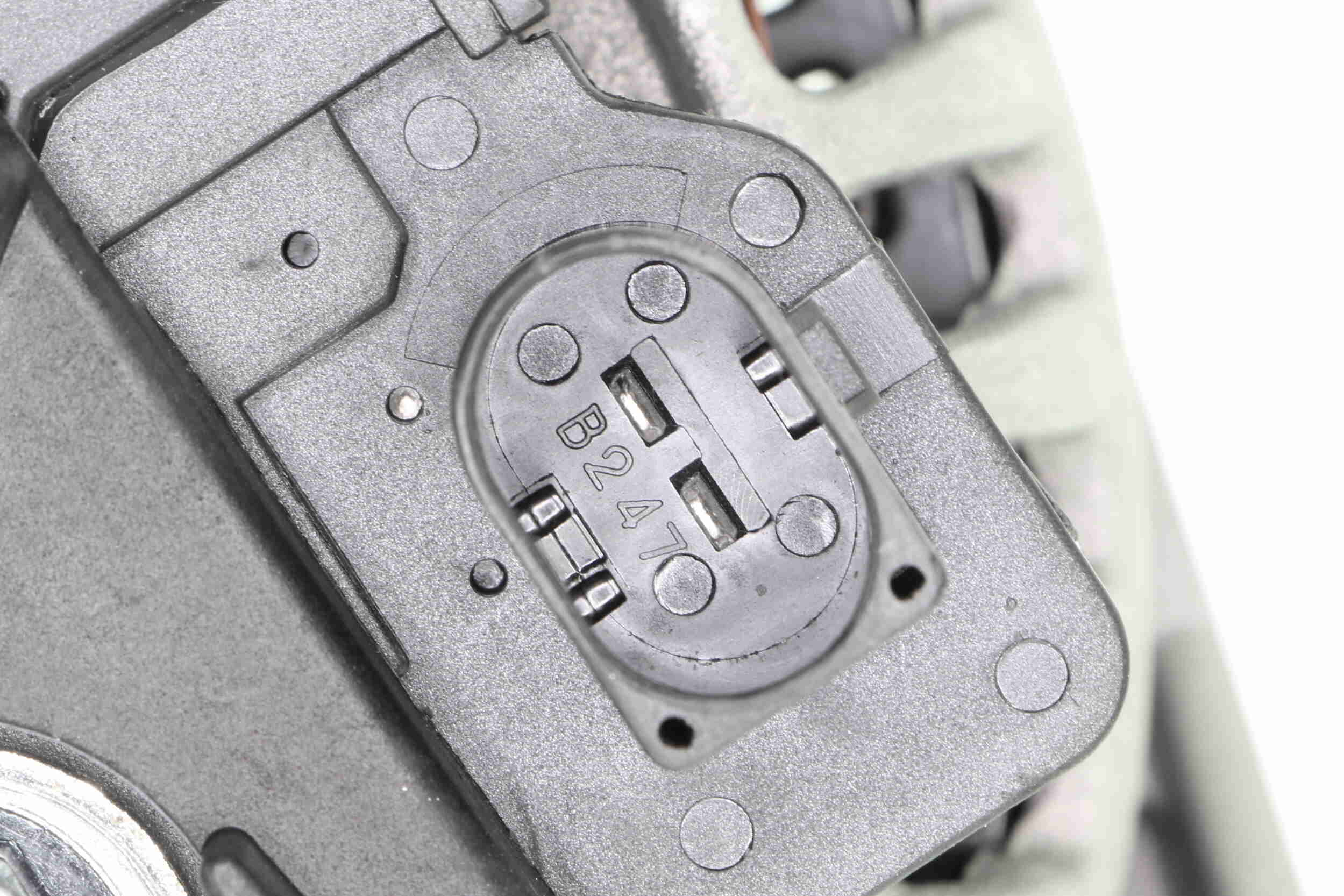 Vemo Alternator/Dynamo V30-13-43630