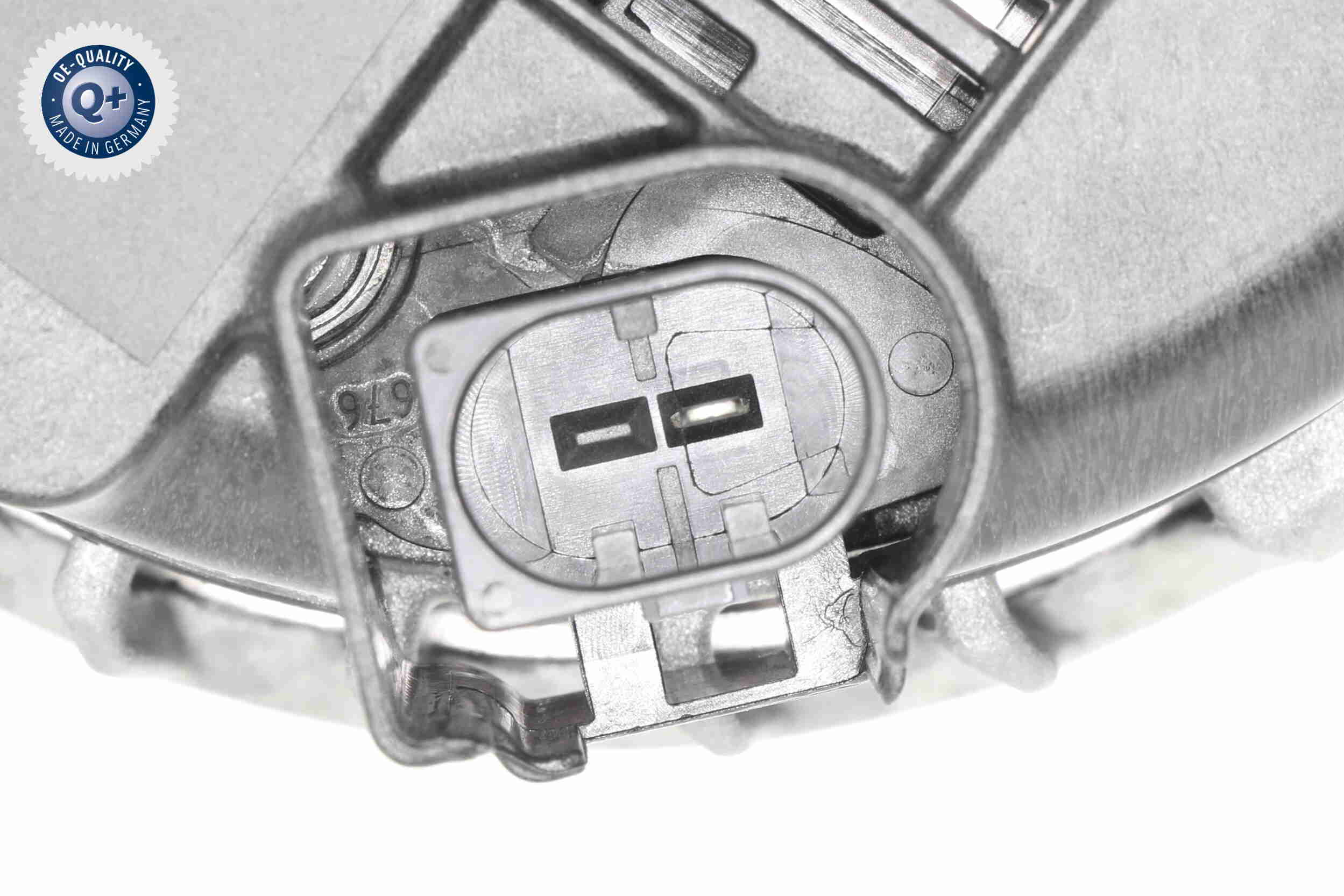 Vemo Alternator/Dynamo V30-13-50015