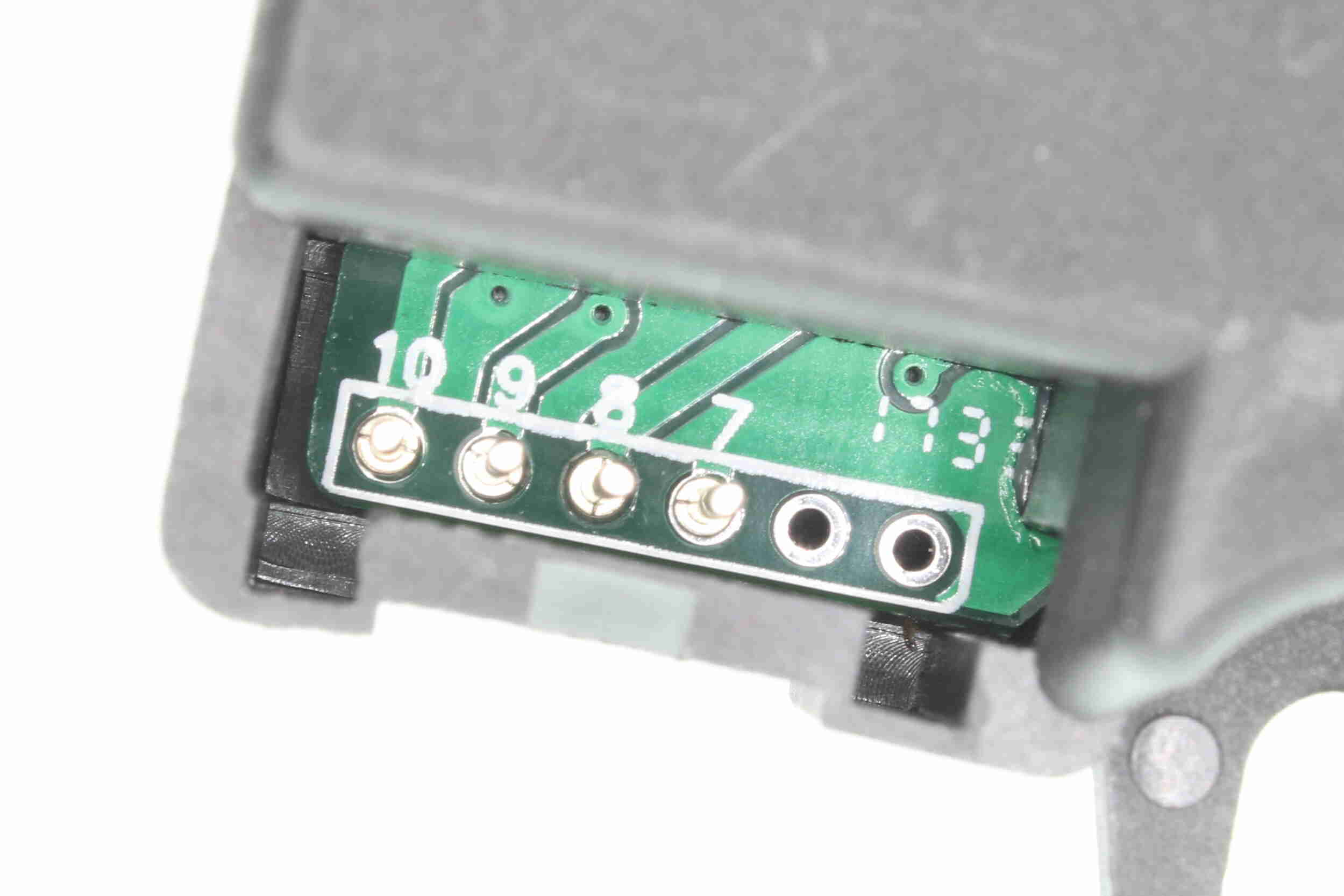 Vemo Luchtklep V39-77-0004