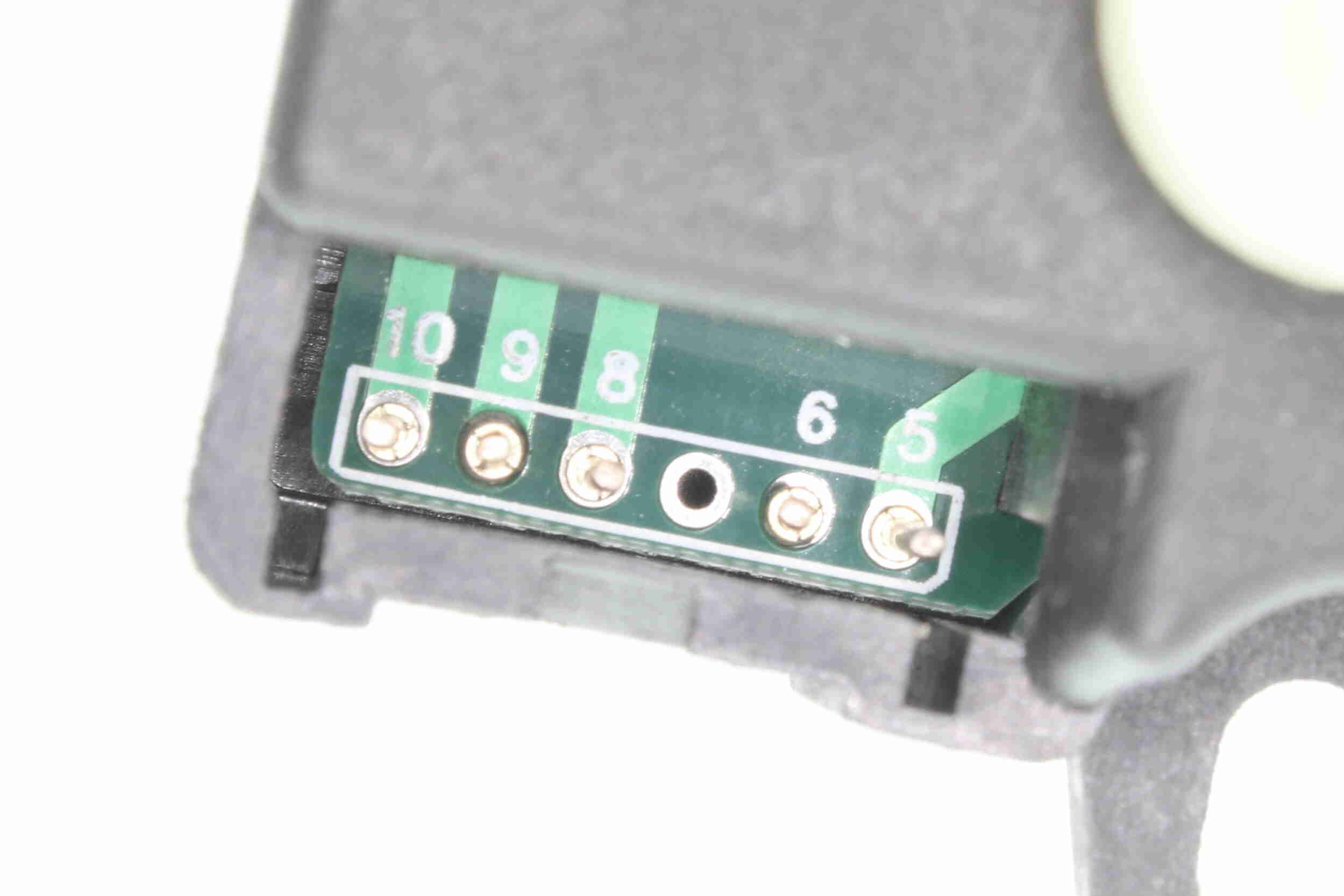 Vemo Luchtklep V51-77-0039