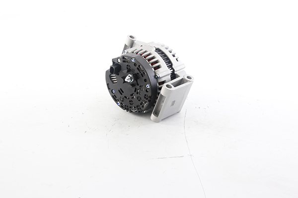 Alternator/Dynamo BSG BSG 30-825-008