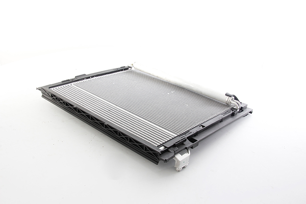 Airco condensor BSG BSG 60-525-033 Airco condensor BSG BSG 60-525-033