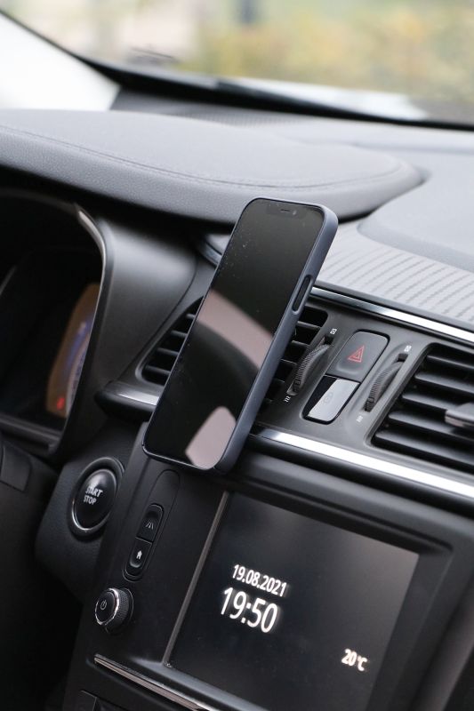 Carpoint Carpoint Magnetische Smartphone Houder Ventilatierooster 0517065