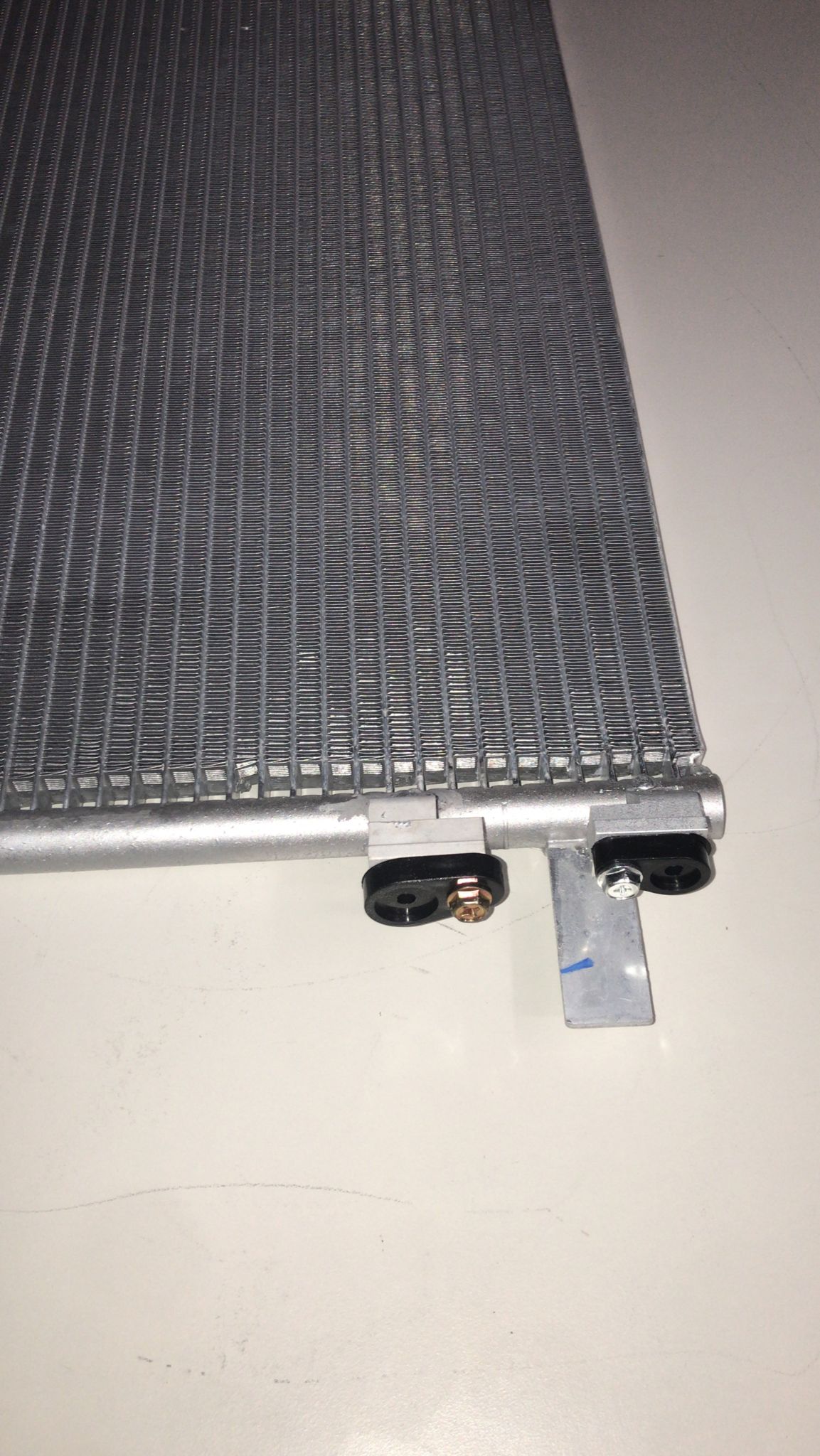 BSG Airco condensor BSG 90-525-026