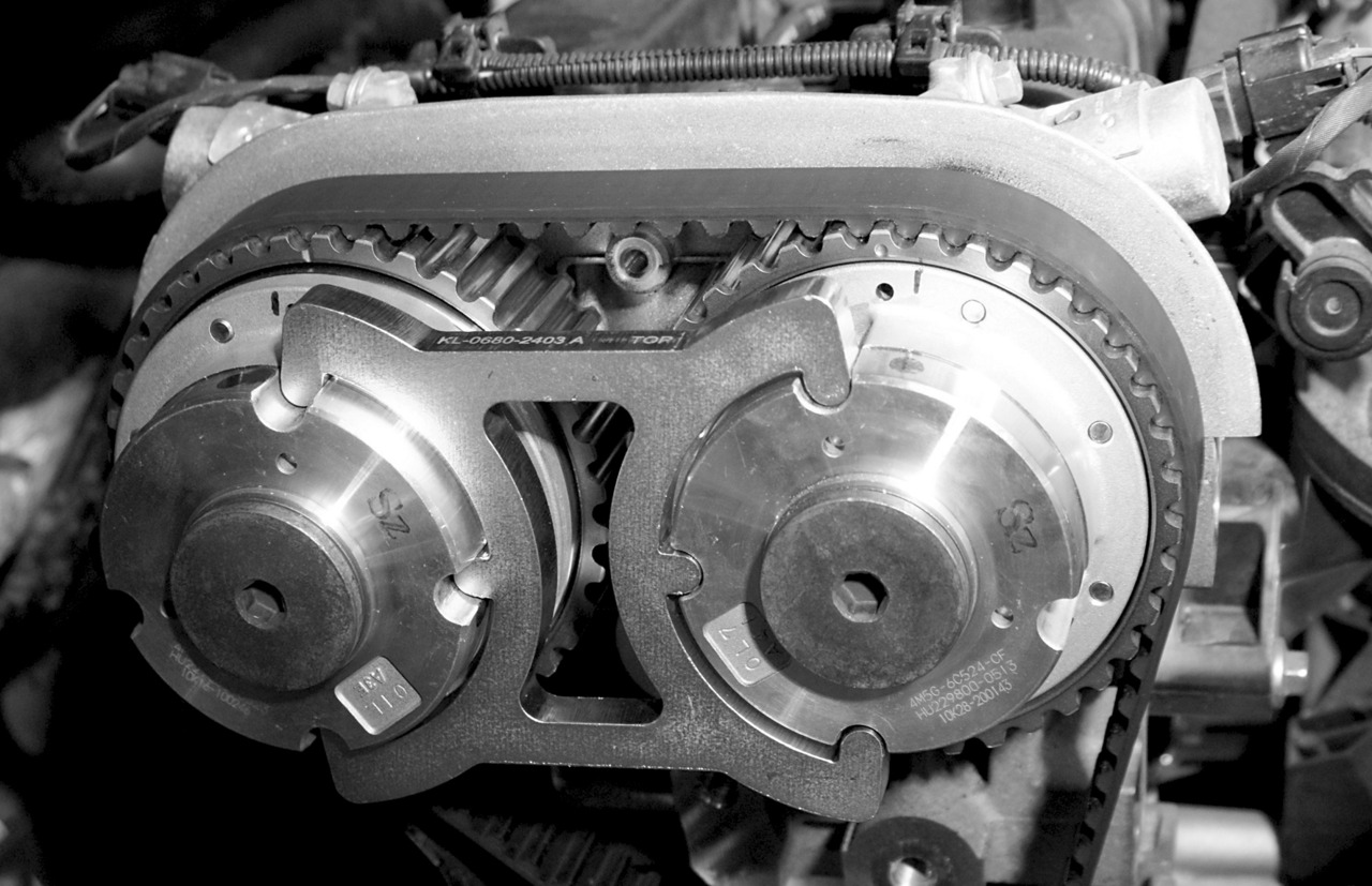 Gedore Blokkeer- en timinggereedschapset KL-0680-24 KB