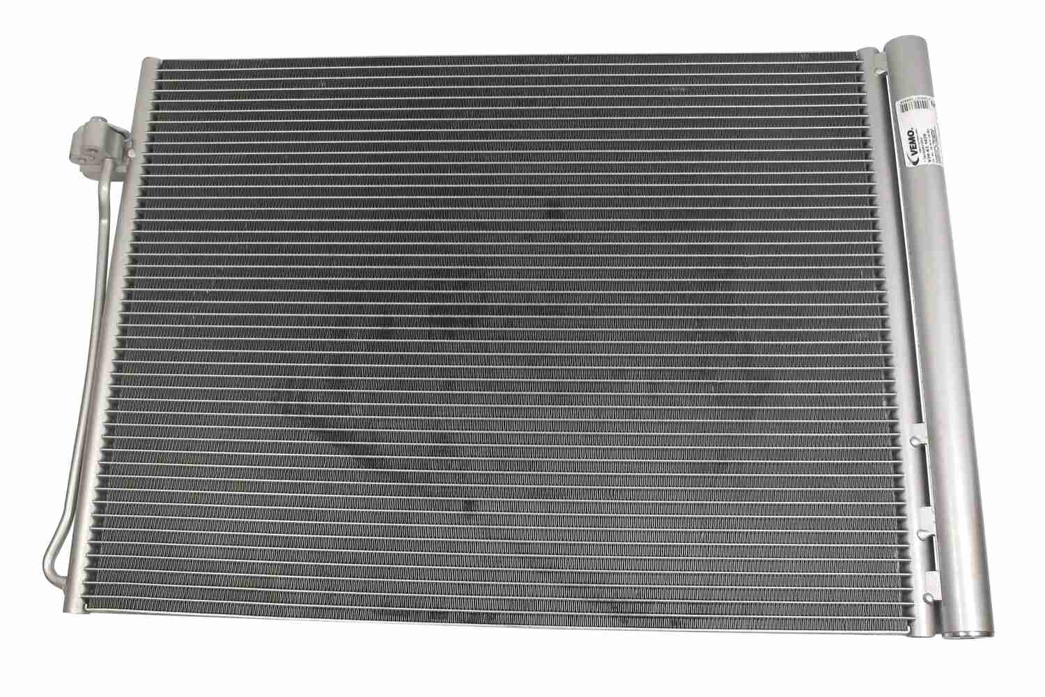 Vemo Airco condensor V20-62-1020