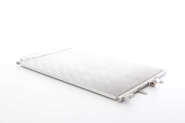 BSG Airco condensor BSG 30-520-034